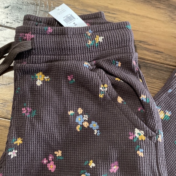 New Gap kids wide leg waffle pants brown floral size 8 medium - Picture 3 of 9